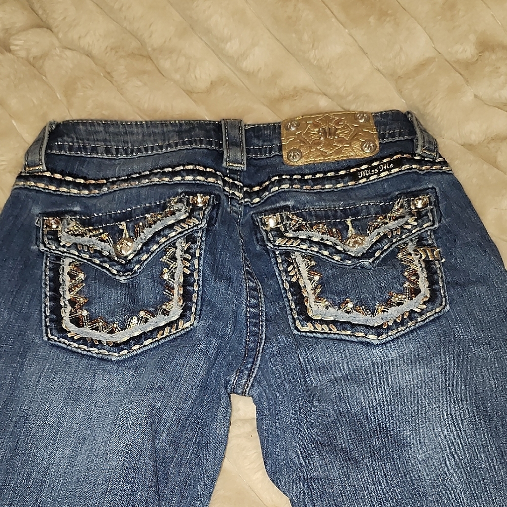 Stylish Blue Denim Jeans - Picture 5 of 5